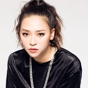 kimmesetouliver-hng-ngc-lan-cover-image