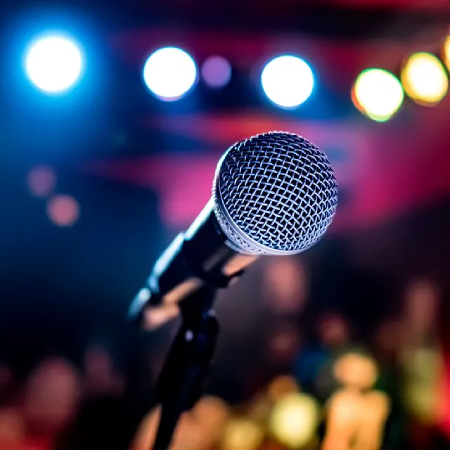 Aafrinnaaz Khan 786 Just Sang The Song Aksar Is Duniya Mein Dhadkan How Can The Voice Be So Amazing Nazrein takraati hain, phir dil dhadakte hain. starmaker